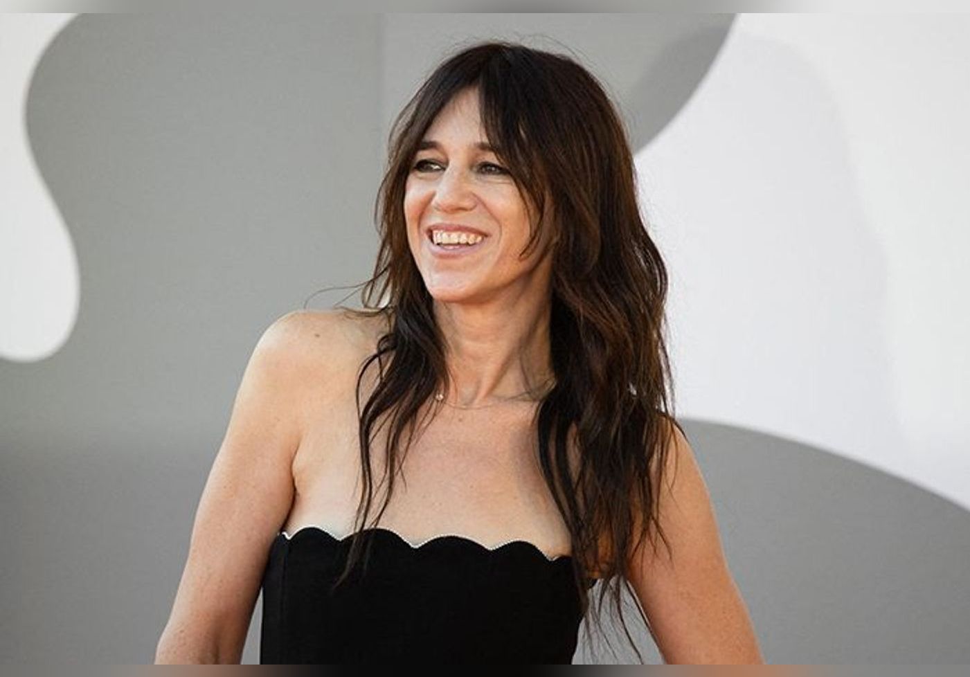 charlotte-gainsbourg:-her-son-ben-is-her-double…-at-24,-he-captivates-viewers
