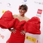 candela-pena-becomes-one-of-the-best-dressed-of-the-night-thanks-to-this-impressive-red-dress-!