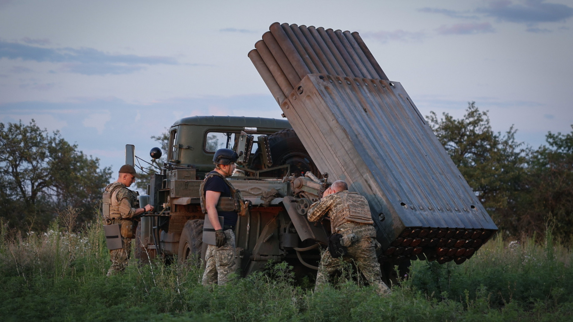 ukran katonak grad raketa sorozatvetovel 613319