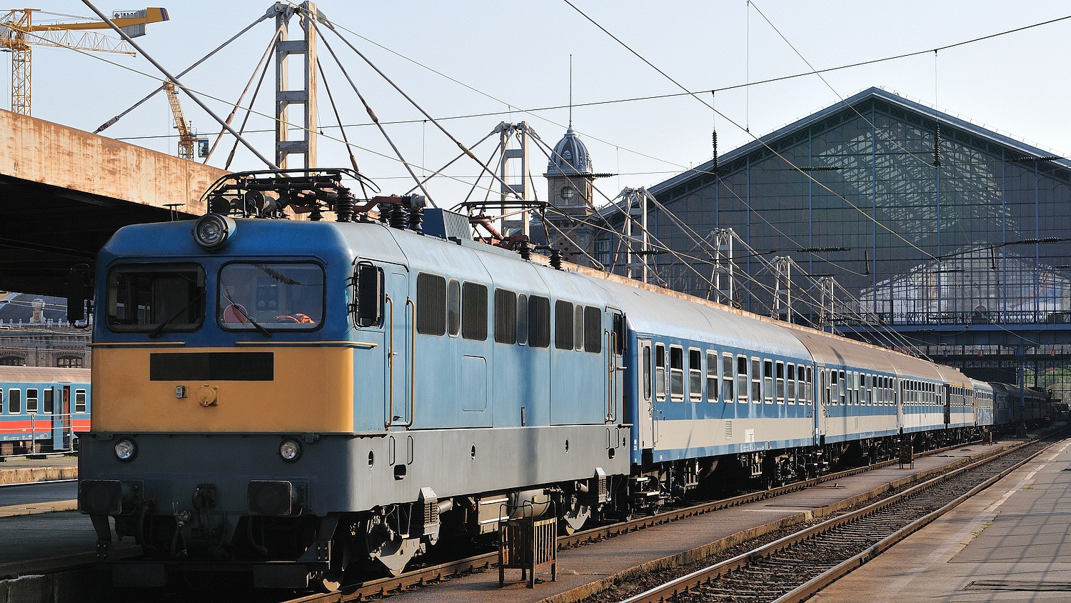 vagyonokat sporoltak a vonatjegyeken a magyarok 296453